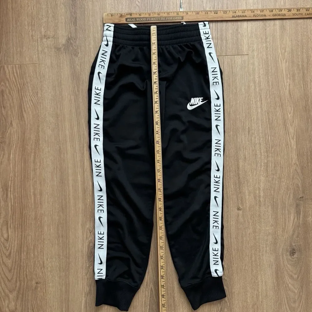 Nike Boys Tracksuit 2 Piece Set Size M Black White Zip Jacket Jogger Pants